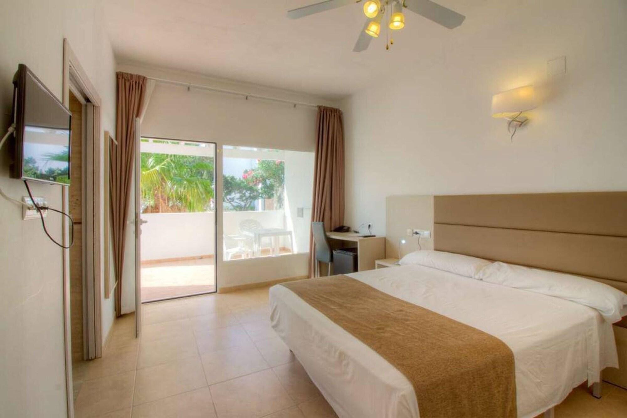Hotel Lago Playa I Es Pujols Zewnętrze zdjęcie